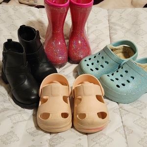 Toddler Boots and Crocs size 5 lot 4 pairs!